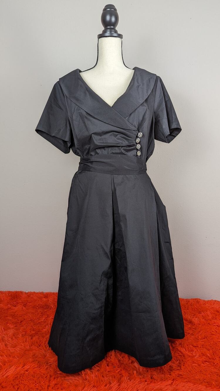 Dressbarn Collection Black V Neck Rhinestone Accent Taffeta Formal Dress 16W